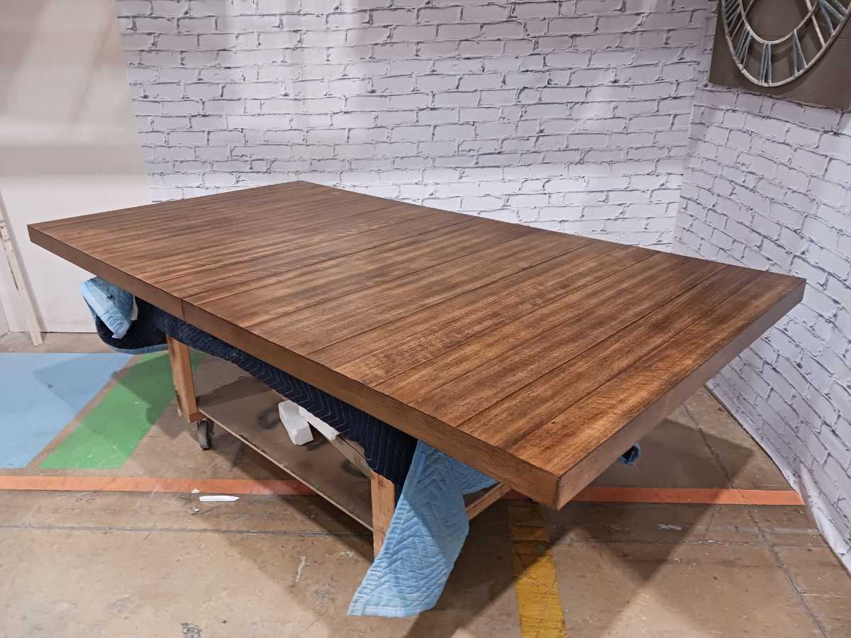 Steenlage-Exclusive Dining Extension Table - Gallery Image 7